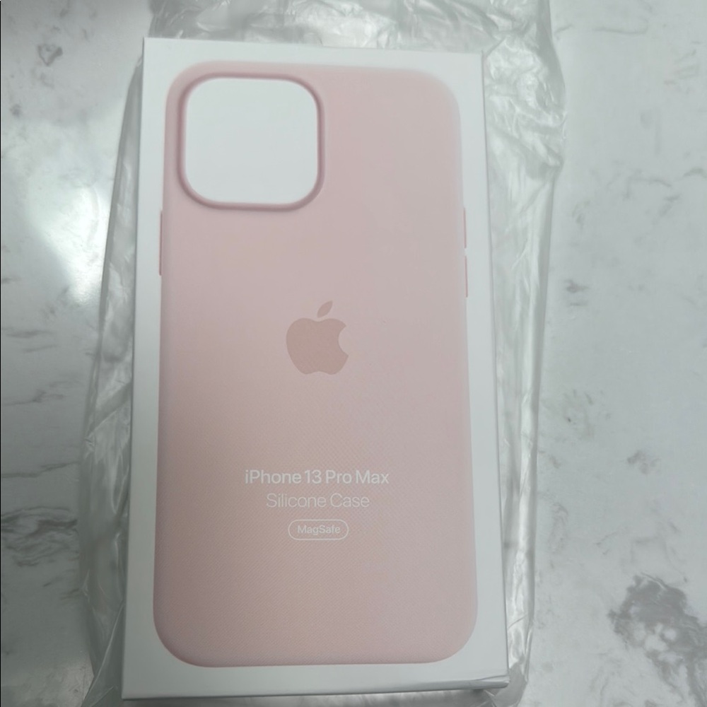Apple Pink iPhone 13 Pro Max Brand New in Box
